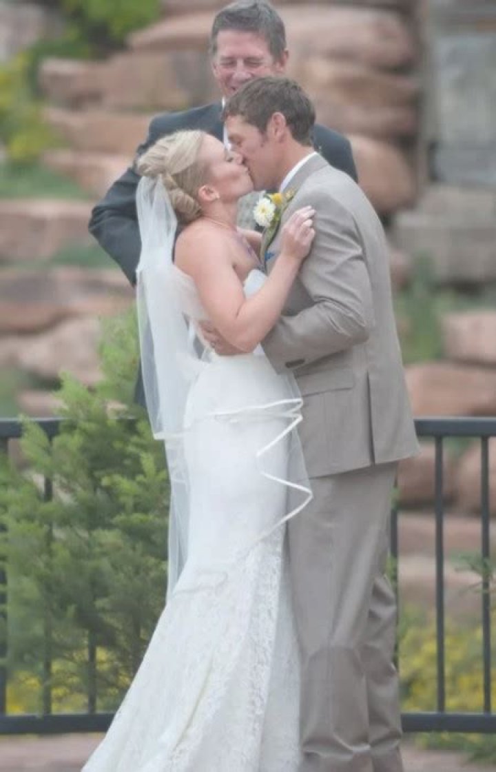 Elizabeth Montana-All About Joe Montanas Daughter Wedding And Husband ·