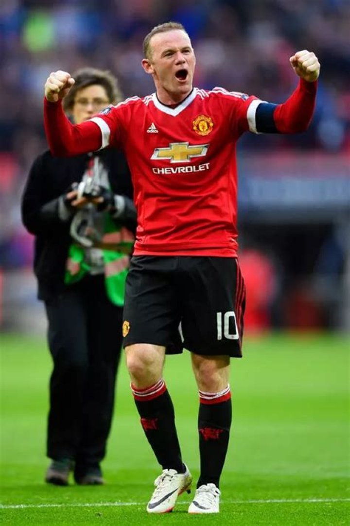 How Much Money Does Kevin Rooney Make? Latest Kevin Rooney Net Worth Income Salary ·