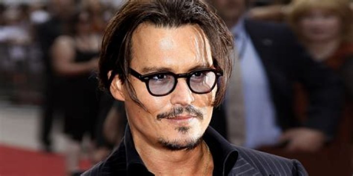 Johnny Depp's Teeth Cause Speculation About His Habits |