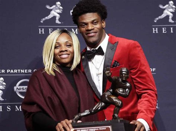 Lamar Jackson's Girlfriend and Truths About His Dad and Mom