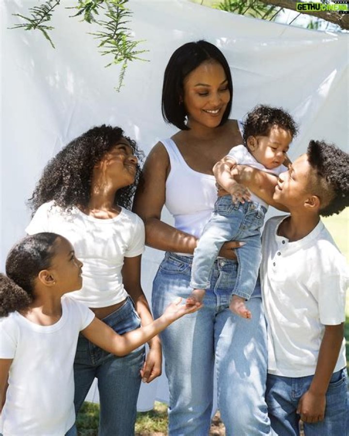 LaToya Forever - Bio, Age, Wiki, Facts and Family ·