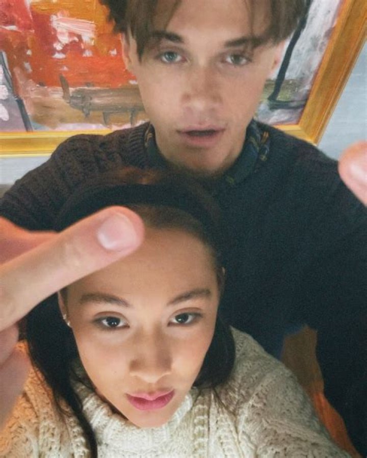 Lola Tung | Boyfriend | Relationship ·