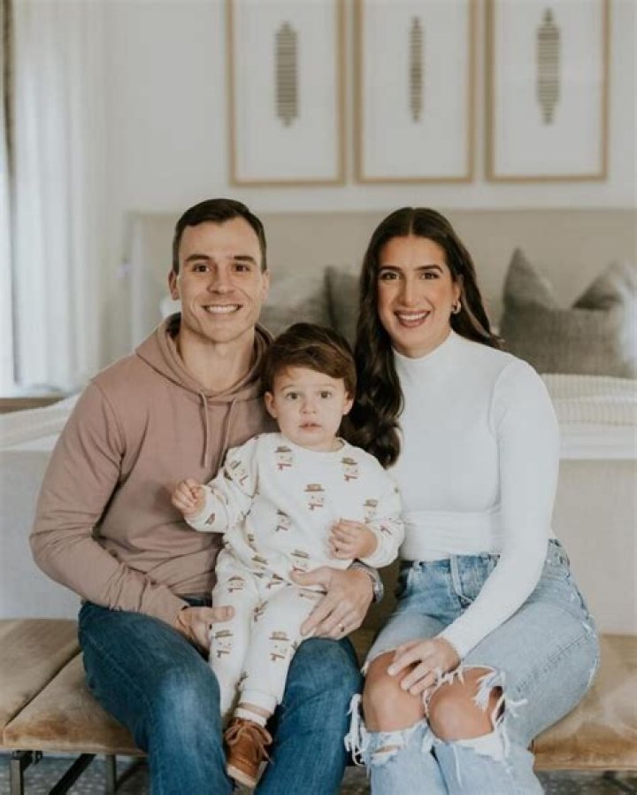 Mallory Pugh Bio, Age, Net Worth, Husband, Children, Family