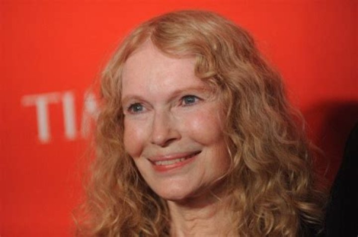 Mia Farrows net worth, biography, fact, career, awards and life story correo ·