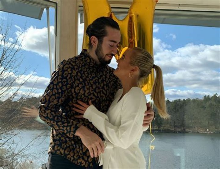 Mika Zibanejad Bio, Age, Height, Spouse|Dating, Family, Career, Net worth ·