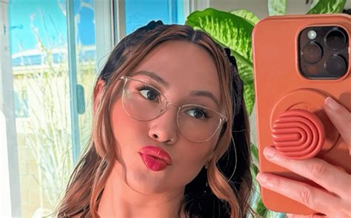 Uncover The Secrets Behind "cheeky Kim Leaked Onlyfans"