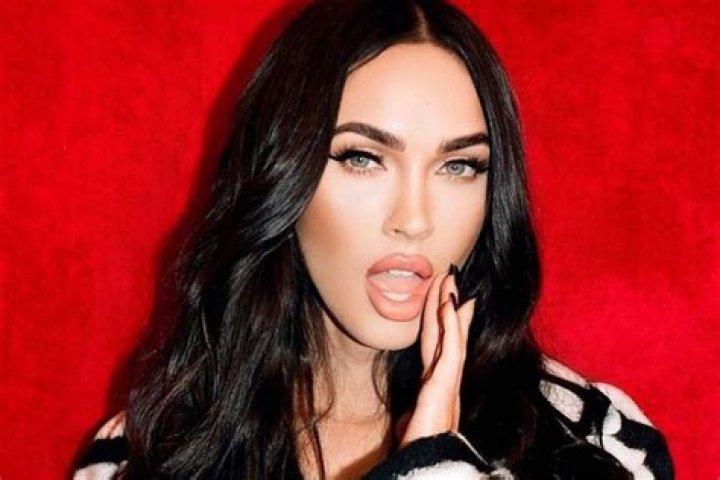 Unveiling The Cultural Impact Of Megan Fox's Bikini Photos On Instagram