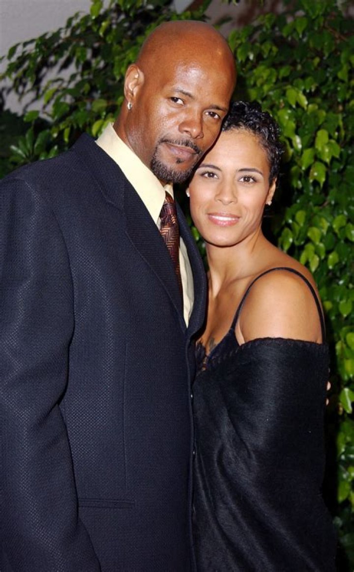 Unveiling The Inspiring Life And Impact Of Marlon Wayans's Wife