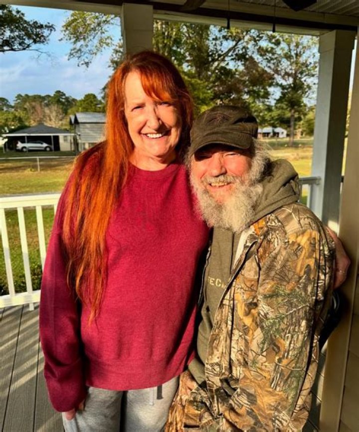 Unveiling The Legacy And Impact Of Si Robertson's Departure