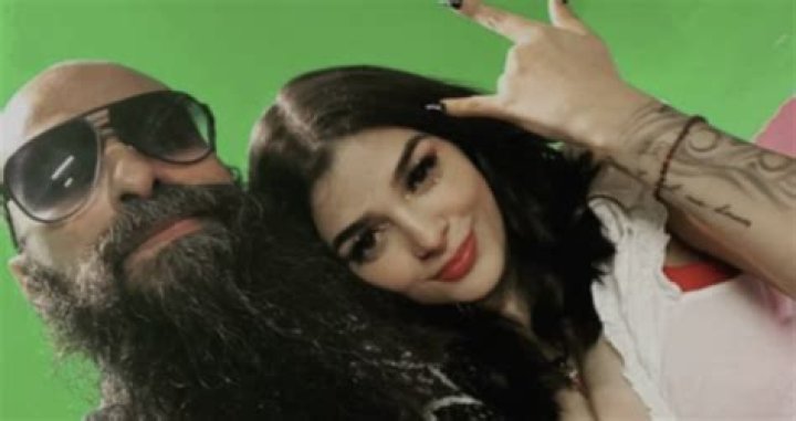 Unveiling The Truths Behind "Watch Video De Karely Ruiz Y Babo": Discoveries And Insights