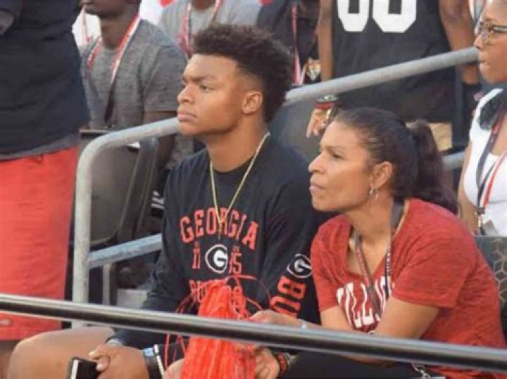 Who Are Justin Fields Parents? Father Ivant Fields and Mother Gina Tobey ·