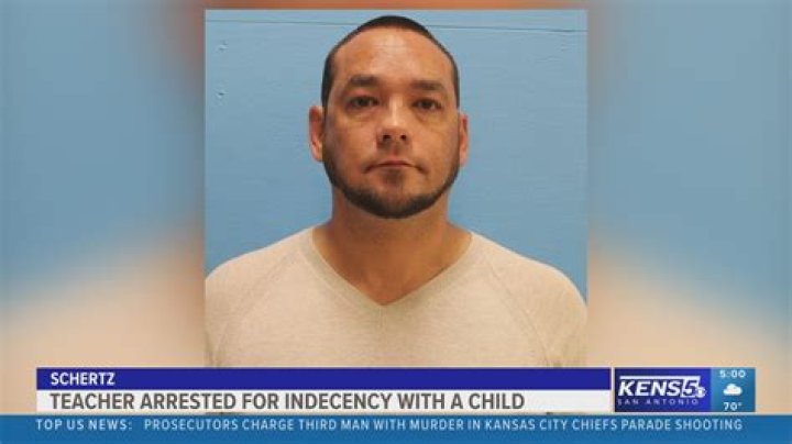 Who is Alissa McCommon? 4th grade teacher arrested for assaulting 12-yr-old boy as cops fear more vi