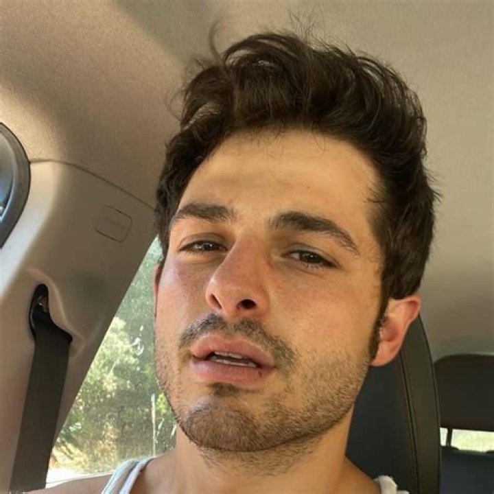 zach tinker (actor) - Wikipedia, Age, Net Worth, Biography , Spotify, TikTok, Facebook, Facts and Fa ·